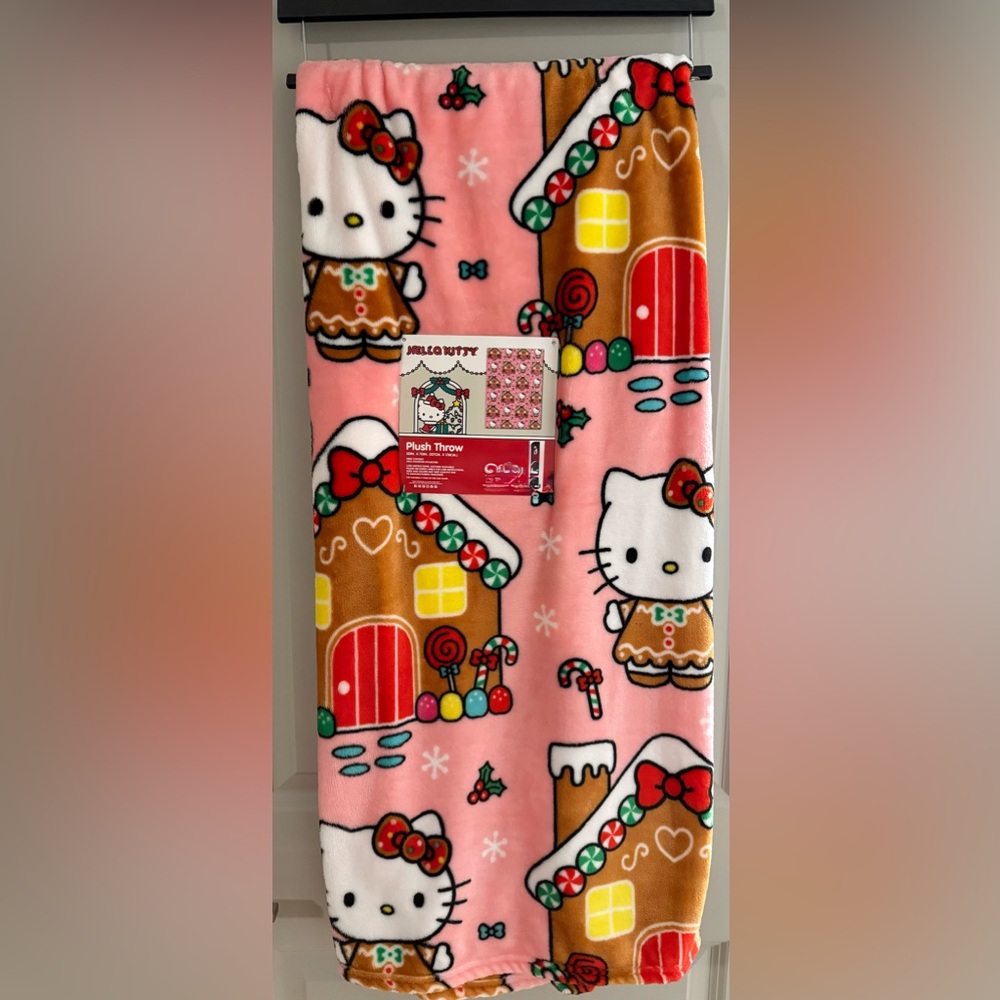 Hello Kitty Christmas Blanket🩷